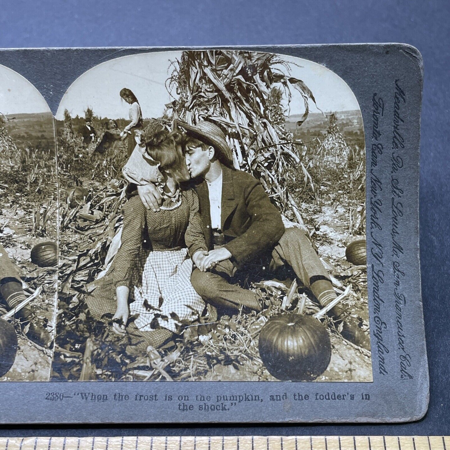 Antique 1900 Two Young Lovers Kiss In Pumpkin Patch Stereoview Photo Card P2602