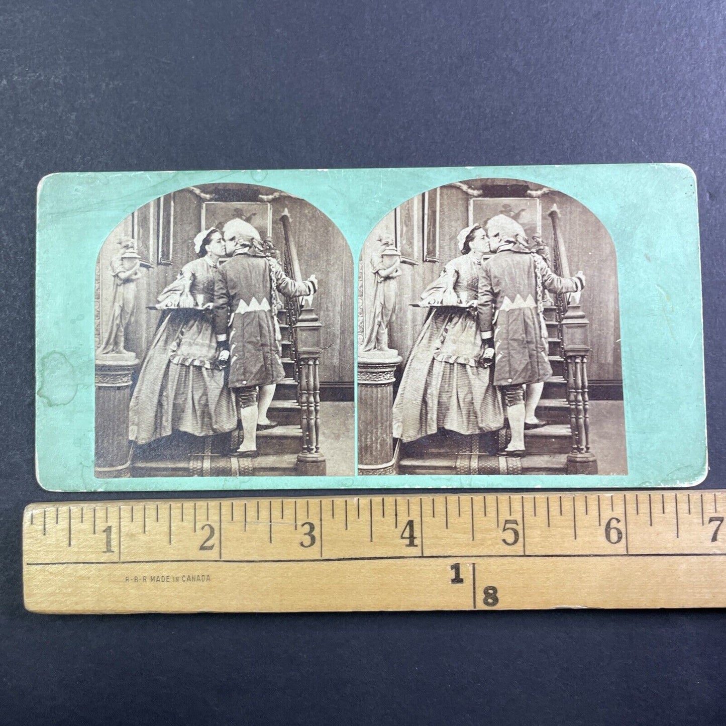 French Guard & Wife Kiss On The Stairs Stereoview France Antique c1855 X3678