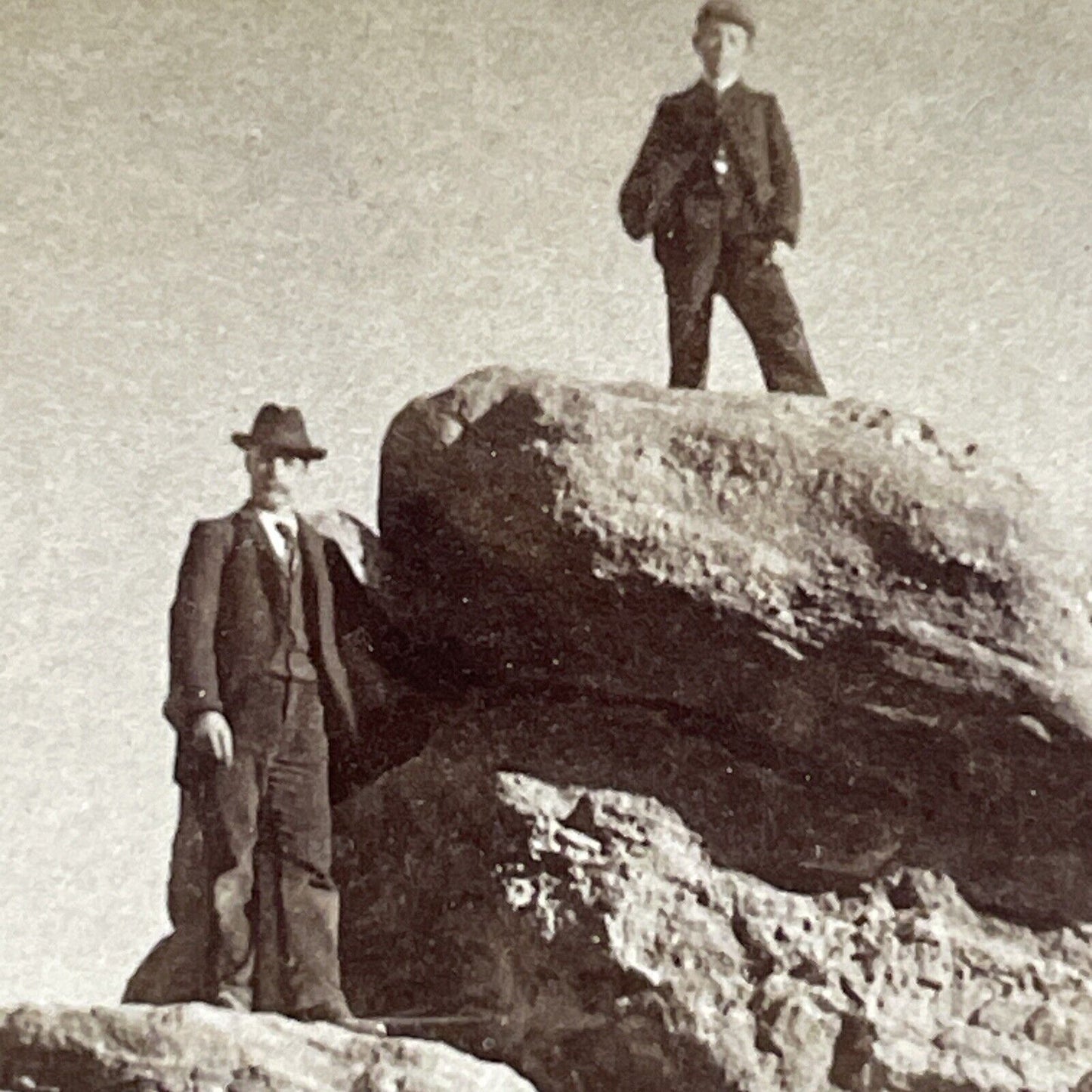 Antique 1898 Balancing Rock Garden Of The Gods CO Stereoview Photo Card V2150