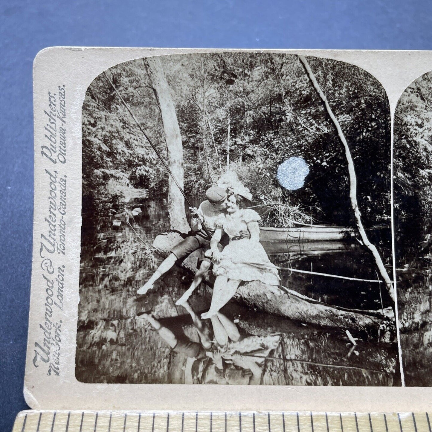 Antique 1899 Man Woman Flirting While Fishing Stereoview Photo Card P2386