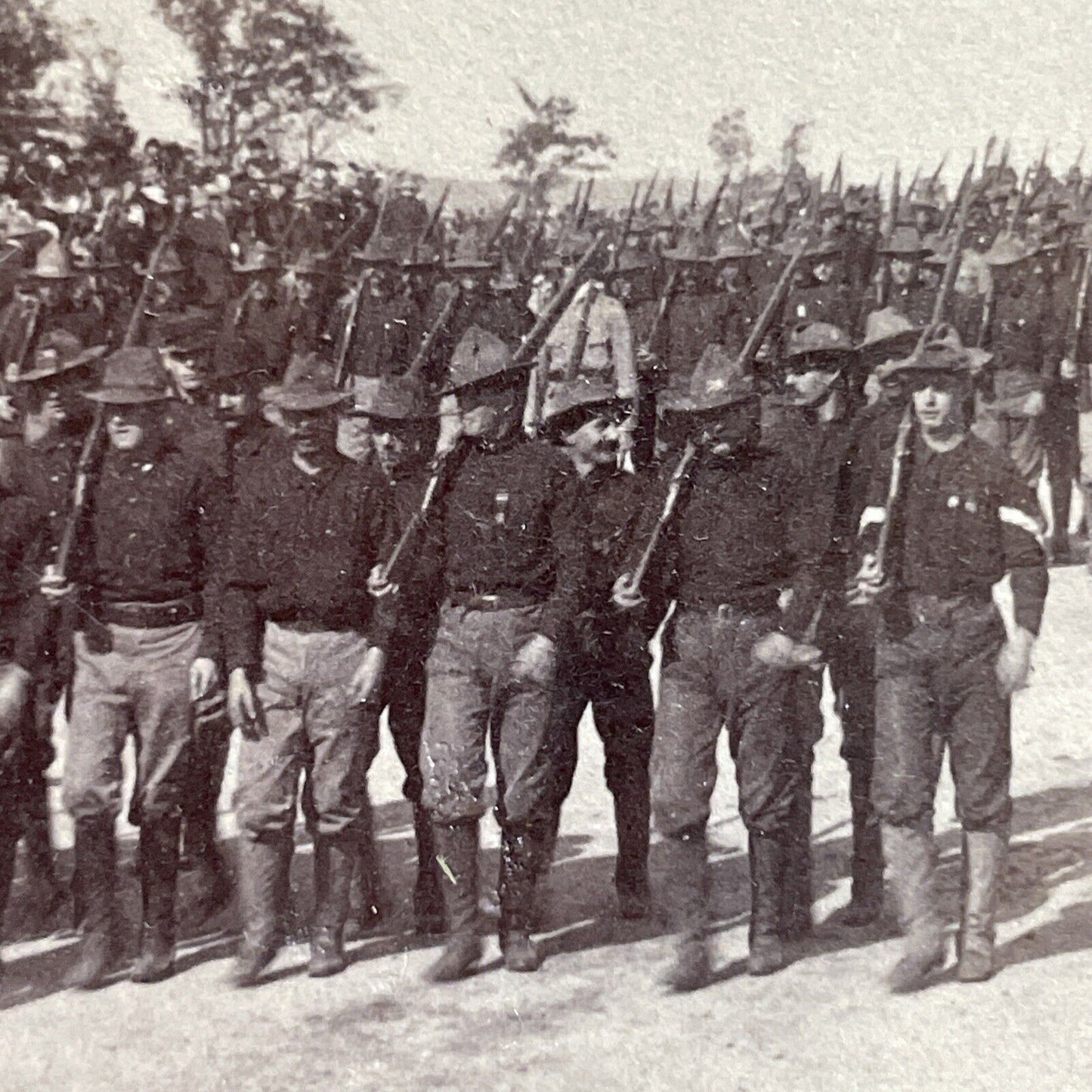 Antique 1899 US Army Marching In Manhattan New York Stereoview Photo Card P4941