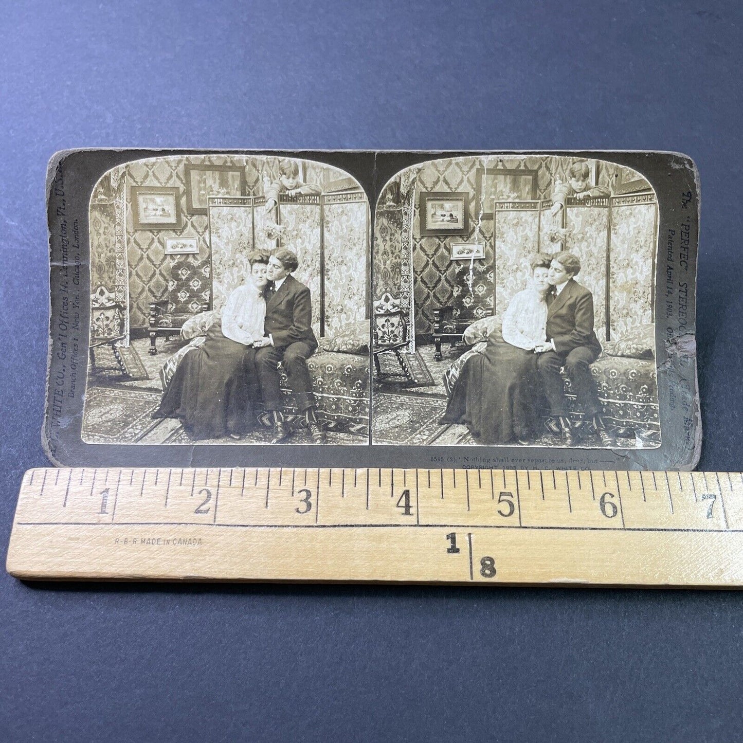 Antique 1903 Young Lovers Cuddle On Couch Stereoview Photo Card P2890