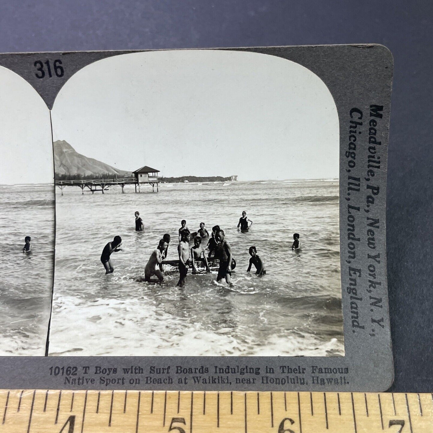 Antique 1910s Surfing Surfers In Honolulu Hawaii Stereoview Photo Card P3147