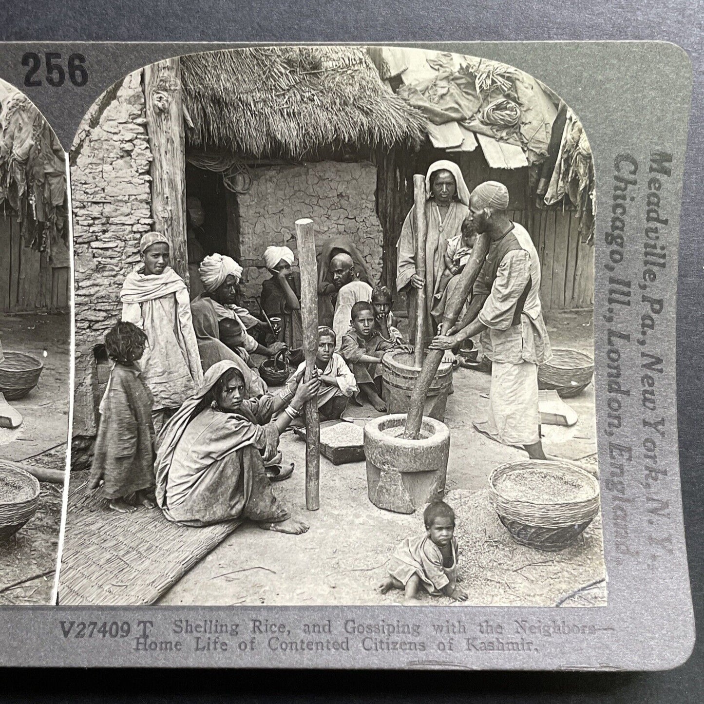 Antique 1918 Grinding Rice Near Srinagar India Stereoview Photo Card P1449