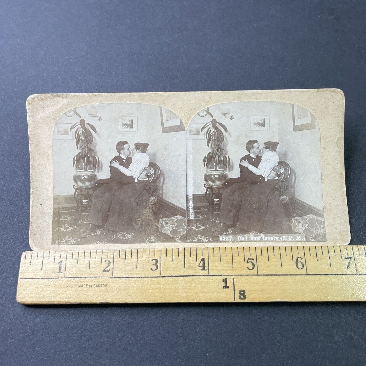 Antique 1896 Man & Woman Kiss On Corner Chair Stereoview Photo Card P2977