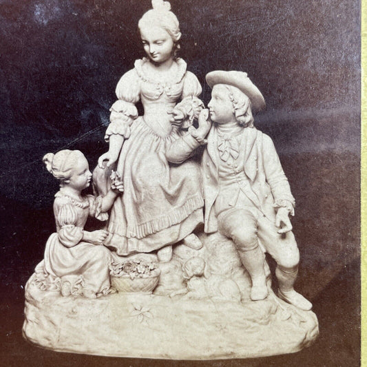 Antique 1880s Scuplture Of Family From The 1700s Stereoview Photo Card P3971