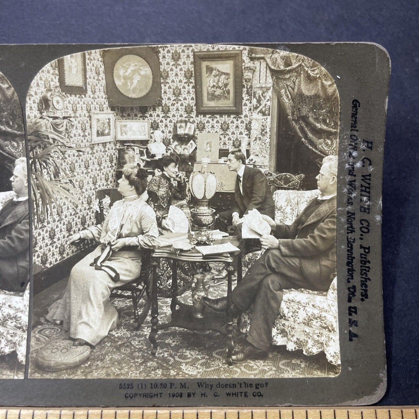 Antique 1902 Victorian Parlor With Clock & Paintings Stereoview Photo Card P3477