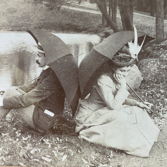 Antique 1900 Man And Woman Disagreement In Public Stereoview Photo Card P3464