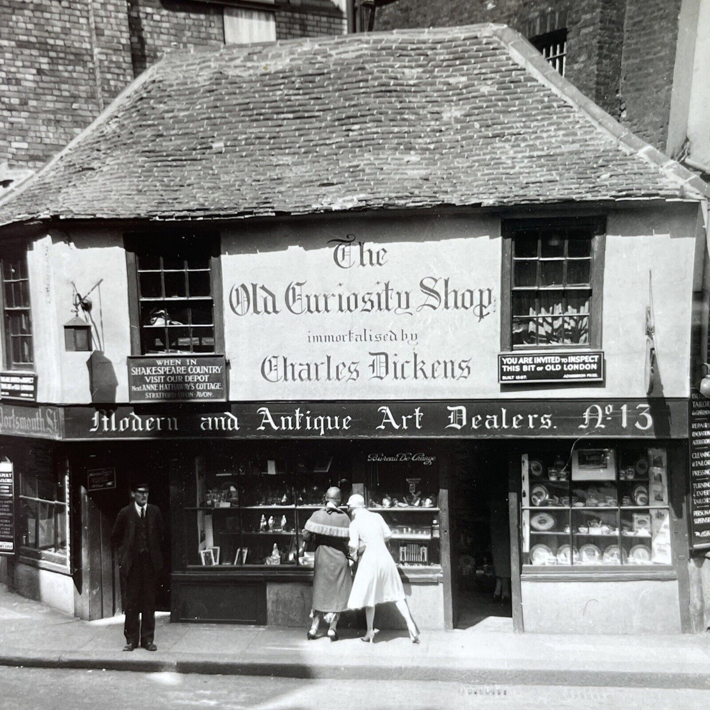 Antique 1920s Charles Dickens Curiosity Shop London Stereoview Photo Card P2443