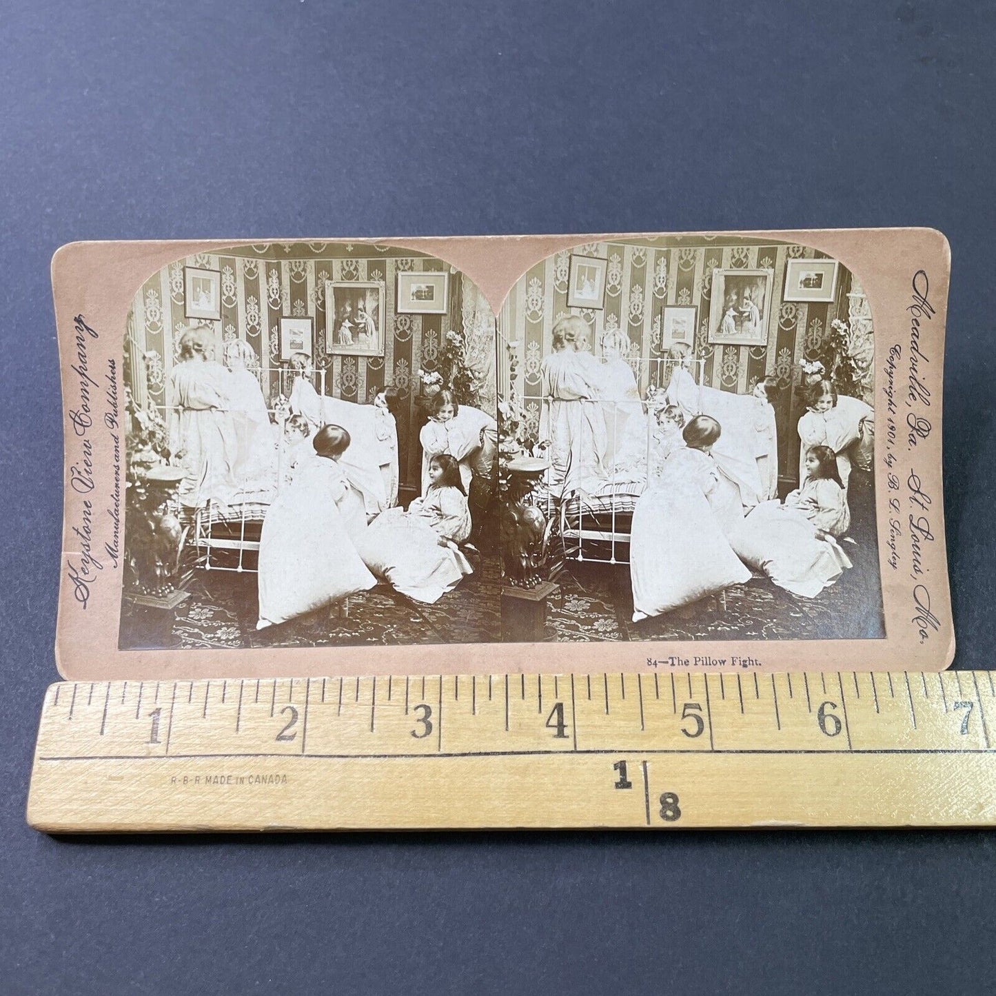 Antique 1901 Children Have A Pillowfight In Bedroom Stereoview Photo Card P2856