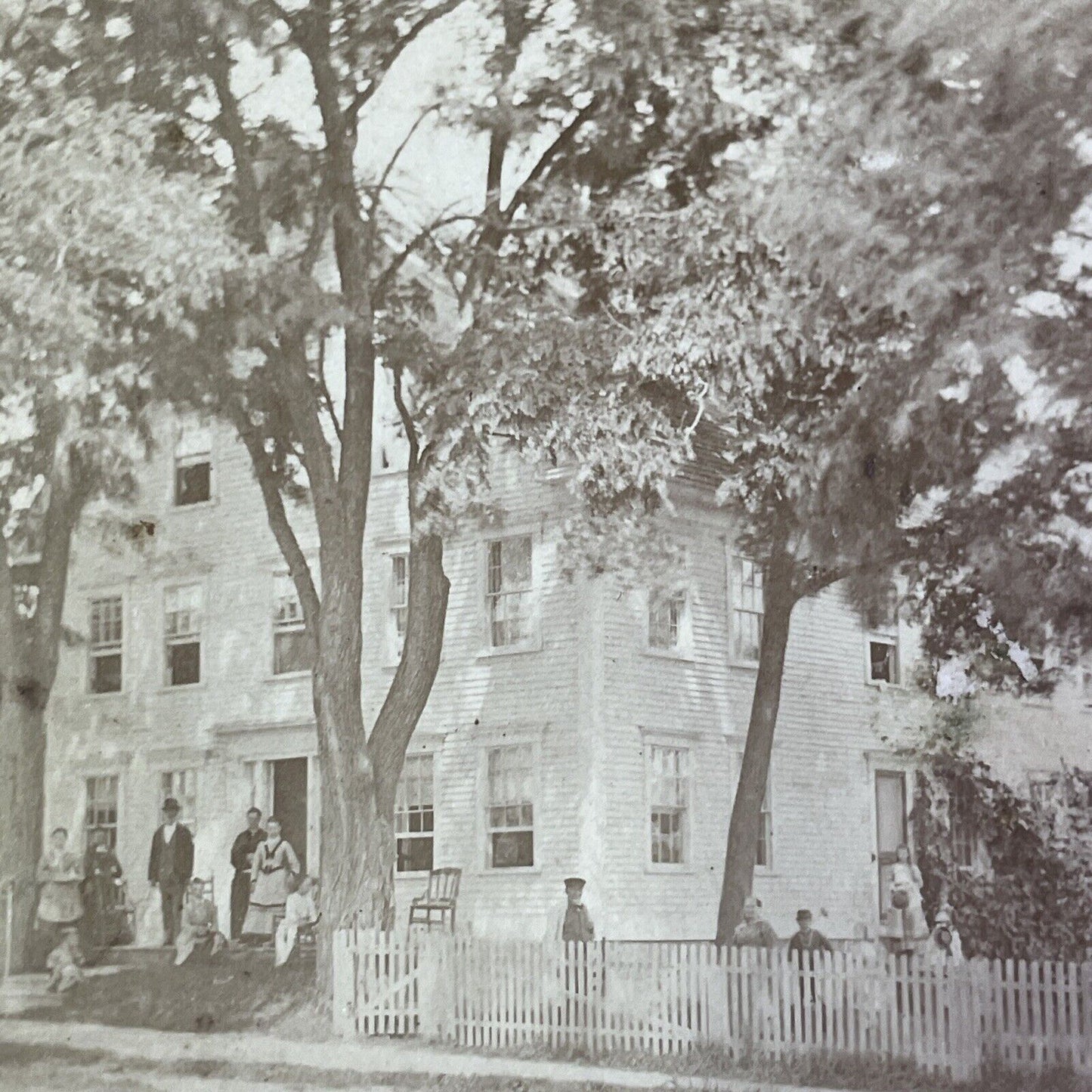 Hotel in Laconia New Hampshire Stereoview L.E. Lindsay Antique c1870s Y892