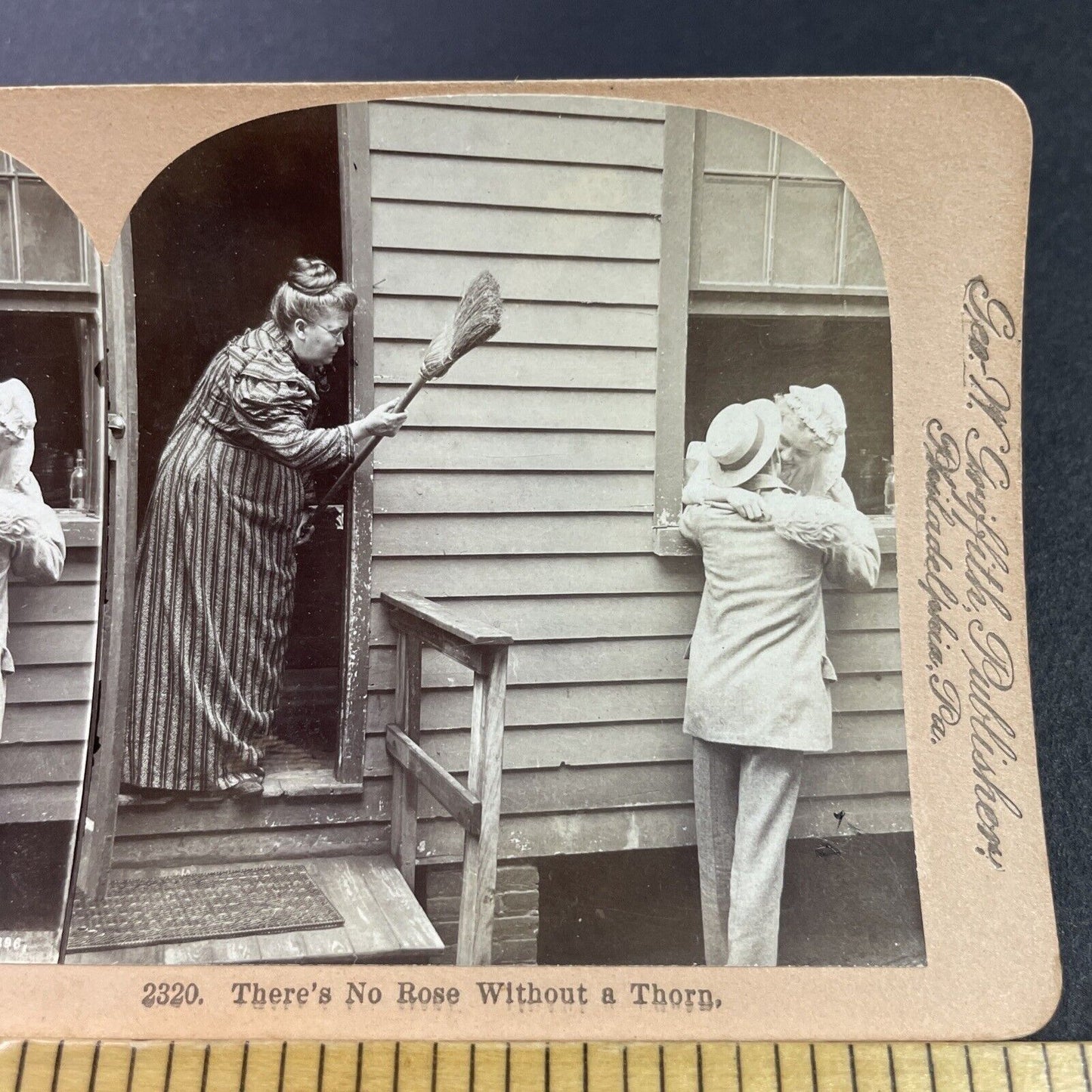 Antique 1896 Woman Beats Man For Kissing Daughter Stereoview Photo Card P3426