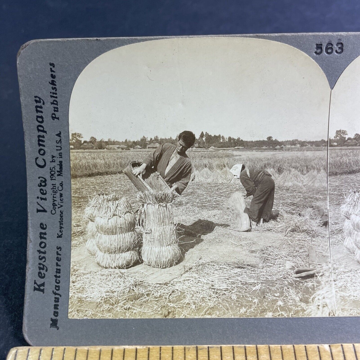 Antique 1905 Husband And Wife Bailing Rice Japan Stereoview Photo Card P2177