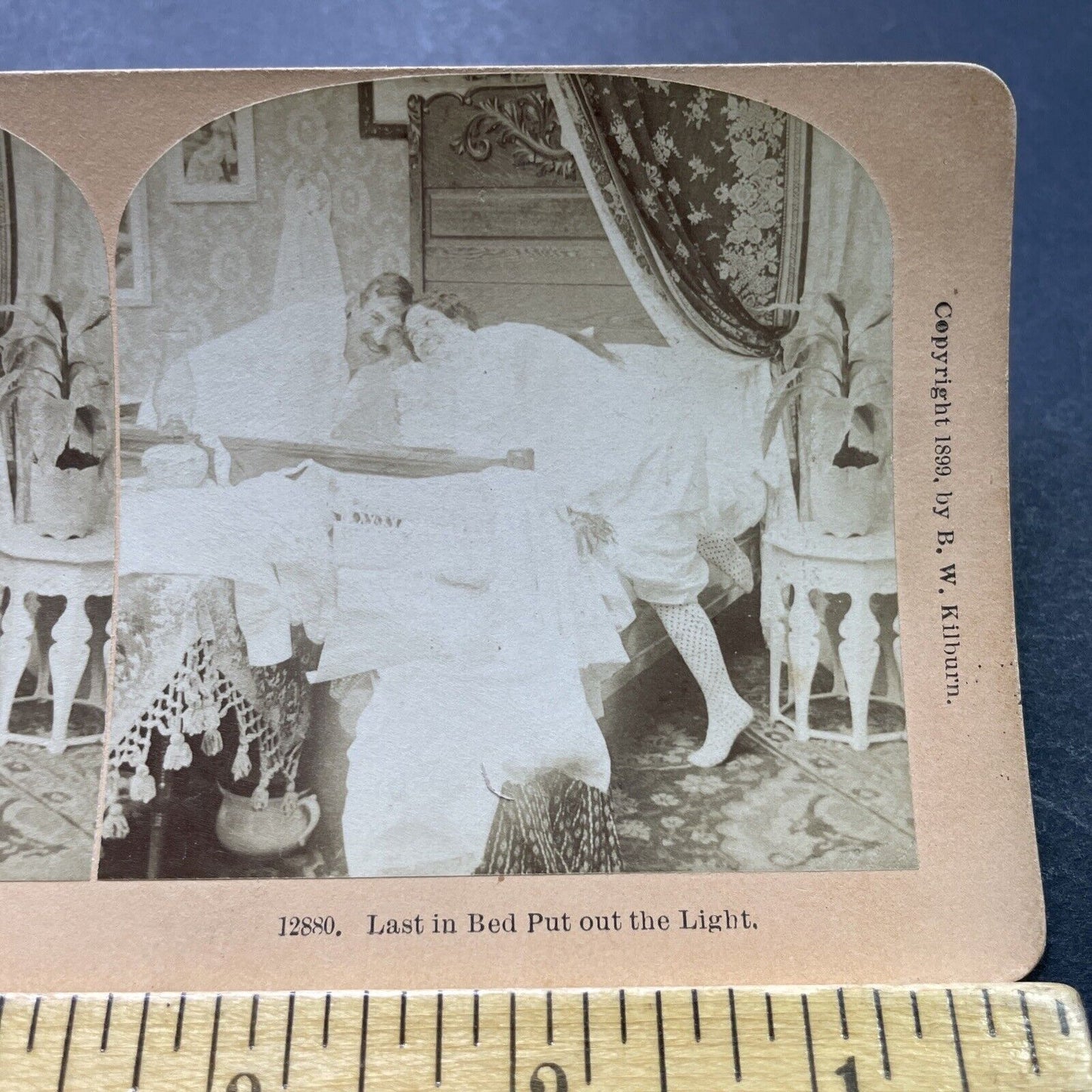 Antique 1899 Married Couple Bonk Heads Going To Bed Stereoview Photo Card P1981