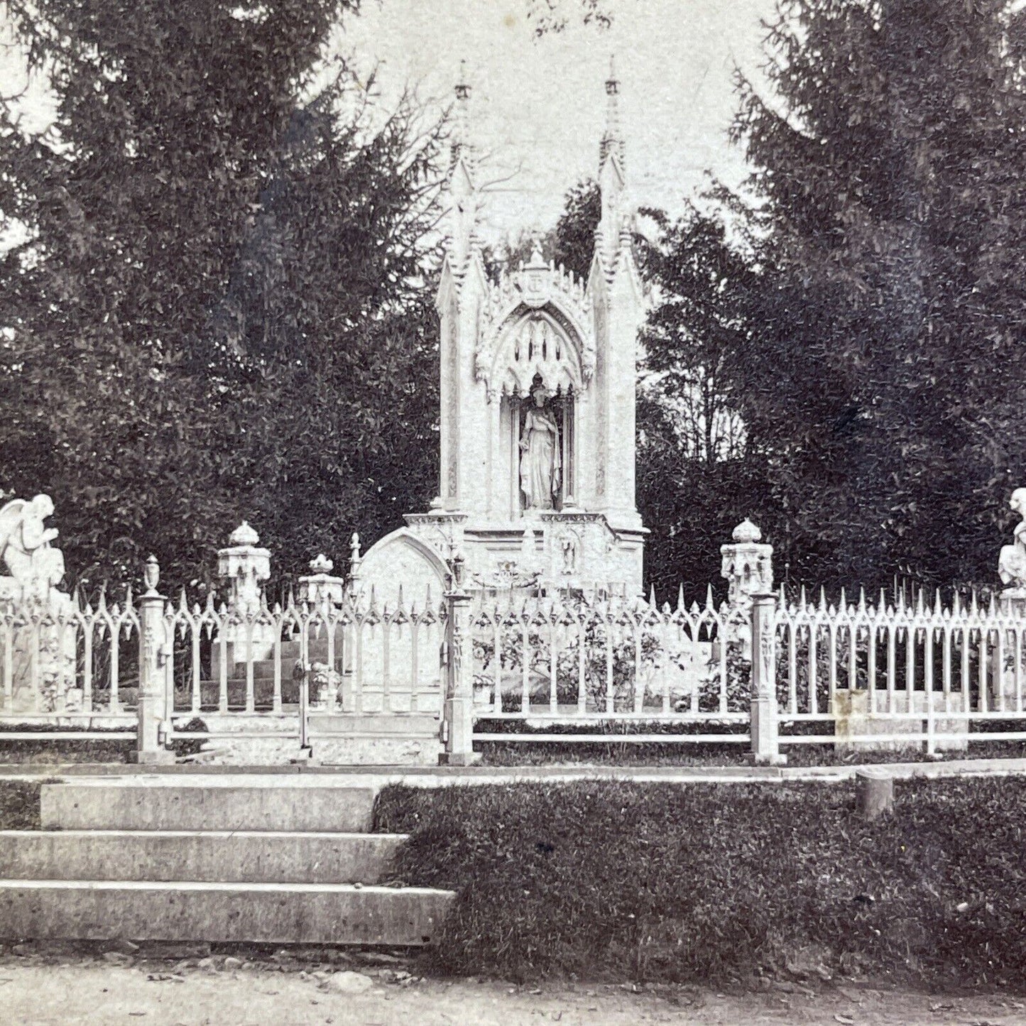 Antique 1870s Charlotte Canda Grave Green-Wood Cemetery Stereoview Card V509