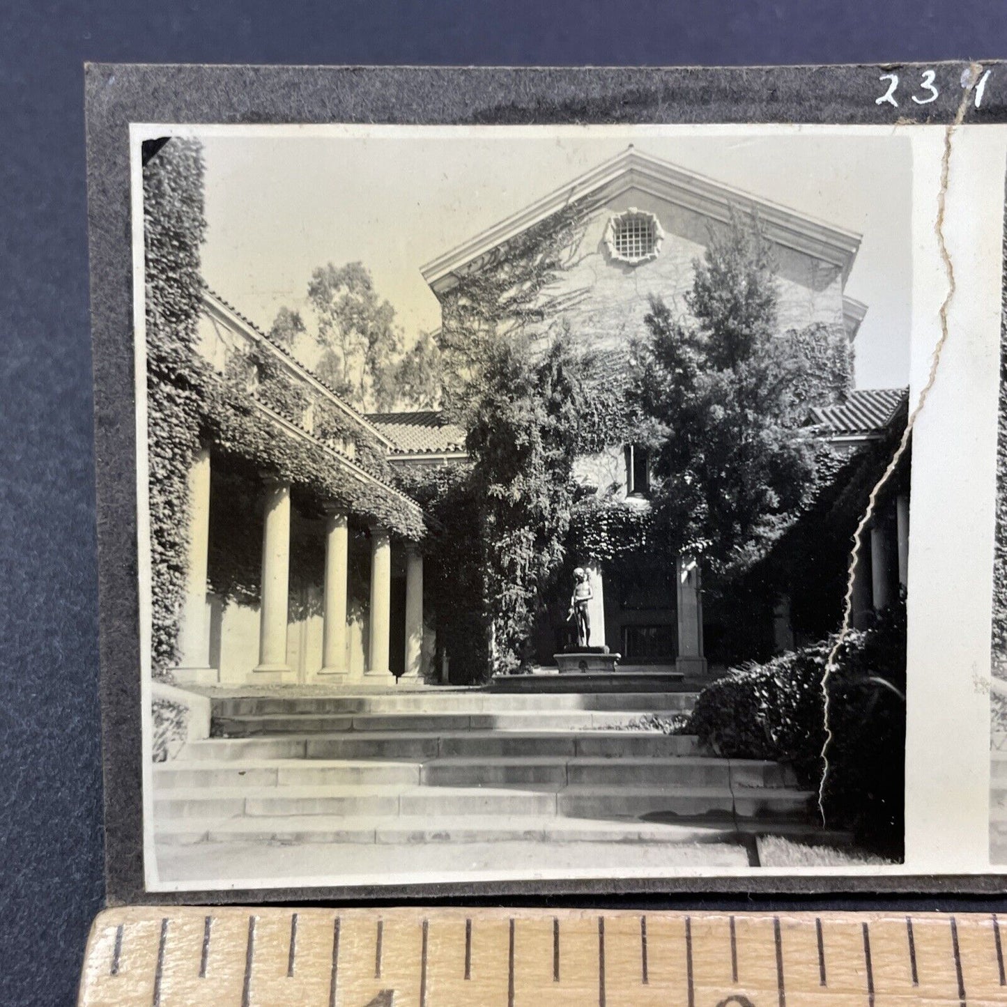 Vintage 1939 Lebus Court Pomona College Claremount CA Stereoview Photo Card P503