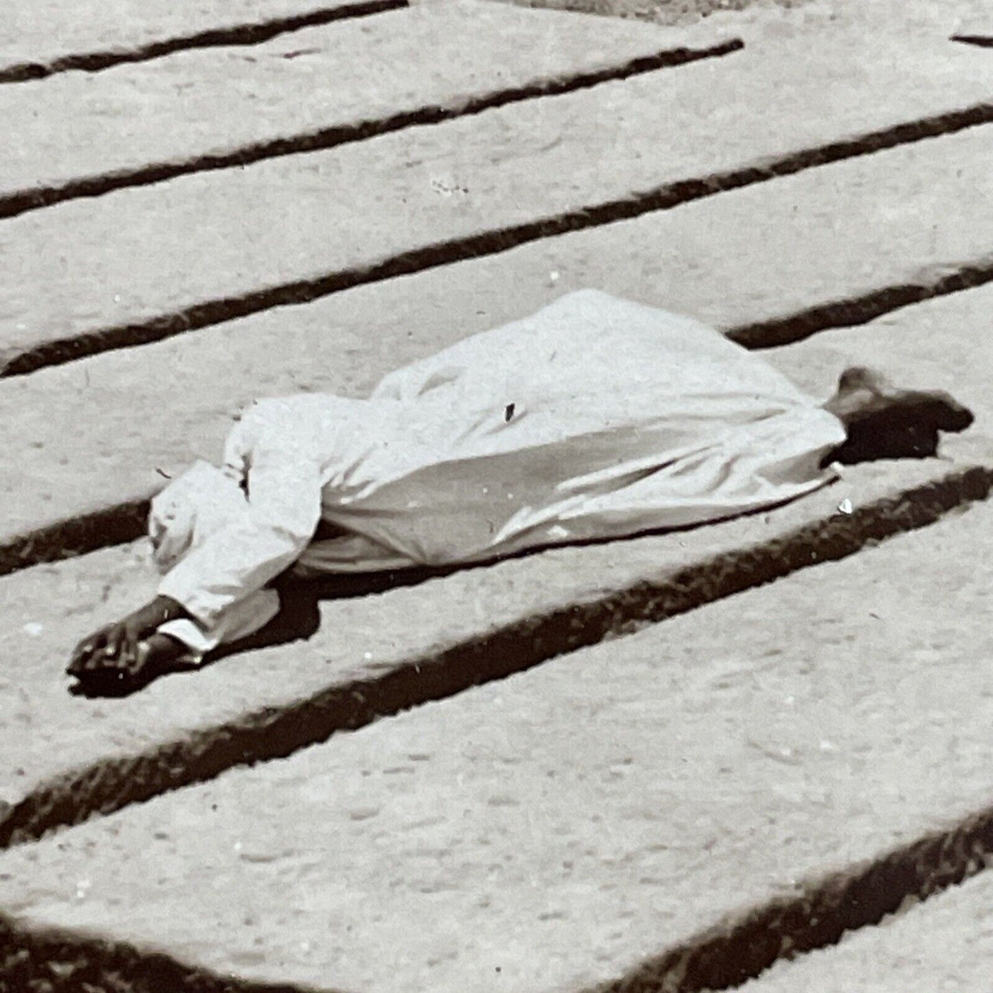 Antique 1909 Man Collapses In Prayer Ramesseum Egypt Stereoview Photo Card P4235