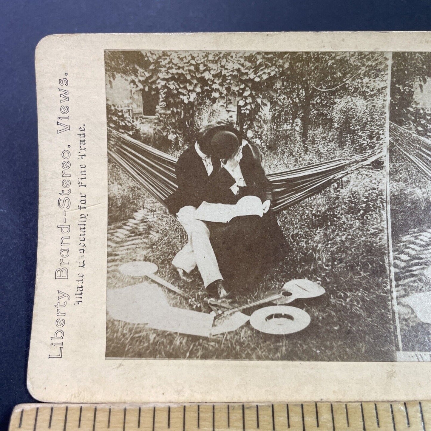 Antique 1880s Man And Woman Kiss In Hammock Stereoview Photo Card P3445