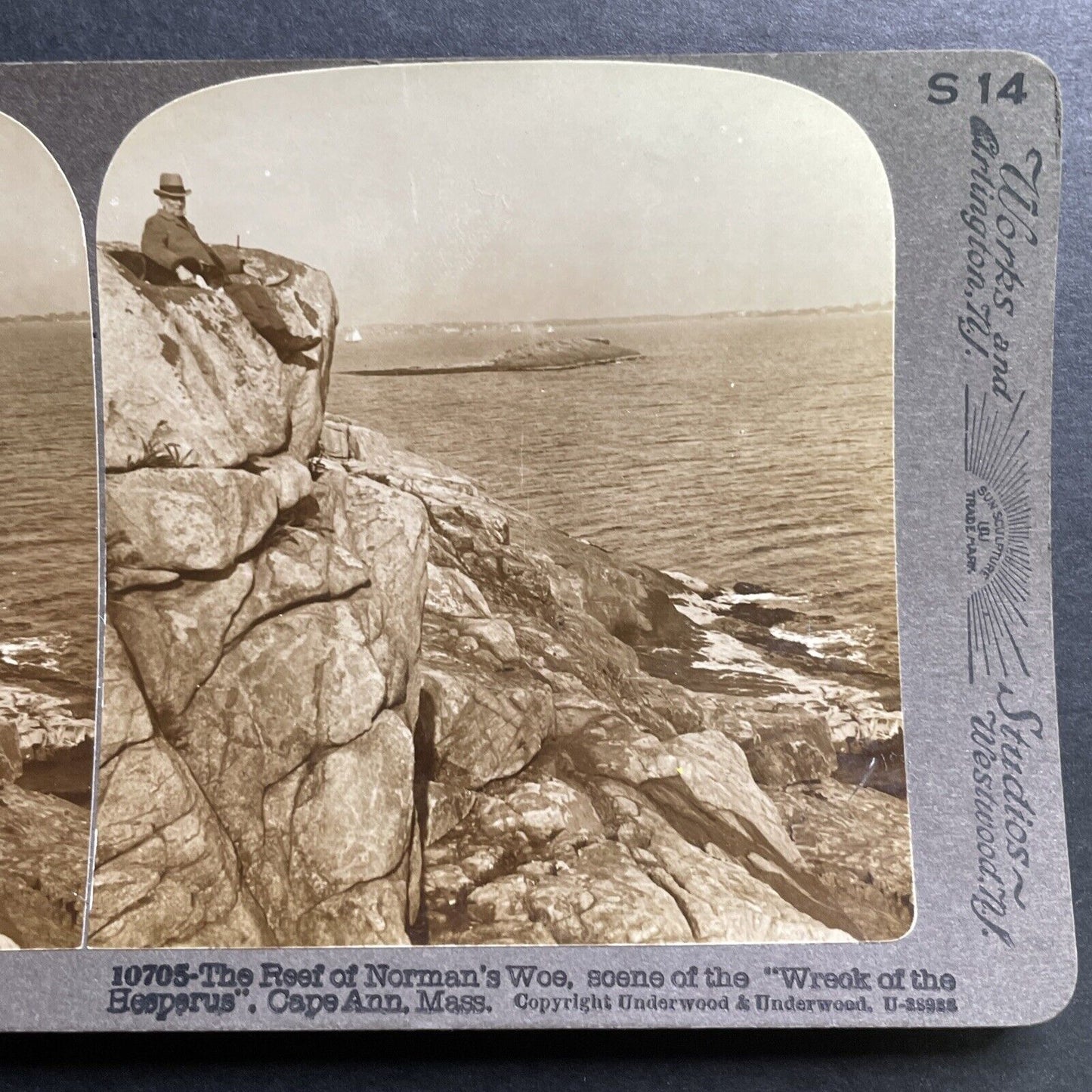 Antique 1902 Man Sits At Cliff Edge Cape Ann Mass. Stereoview Photo Card P1451