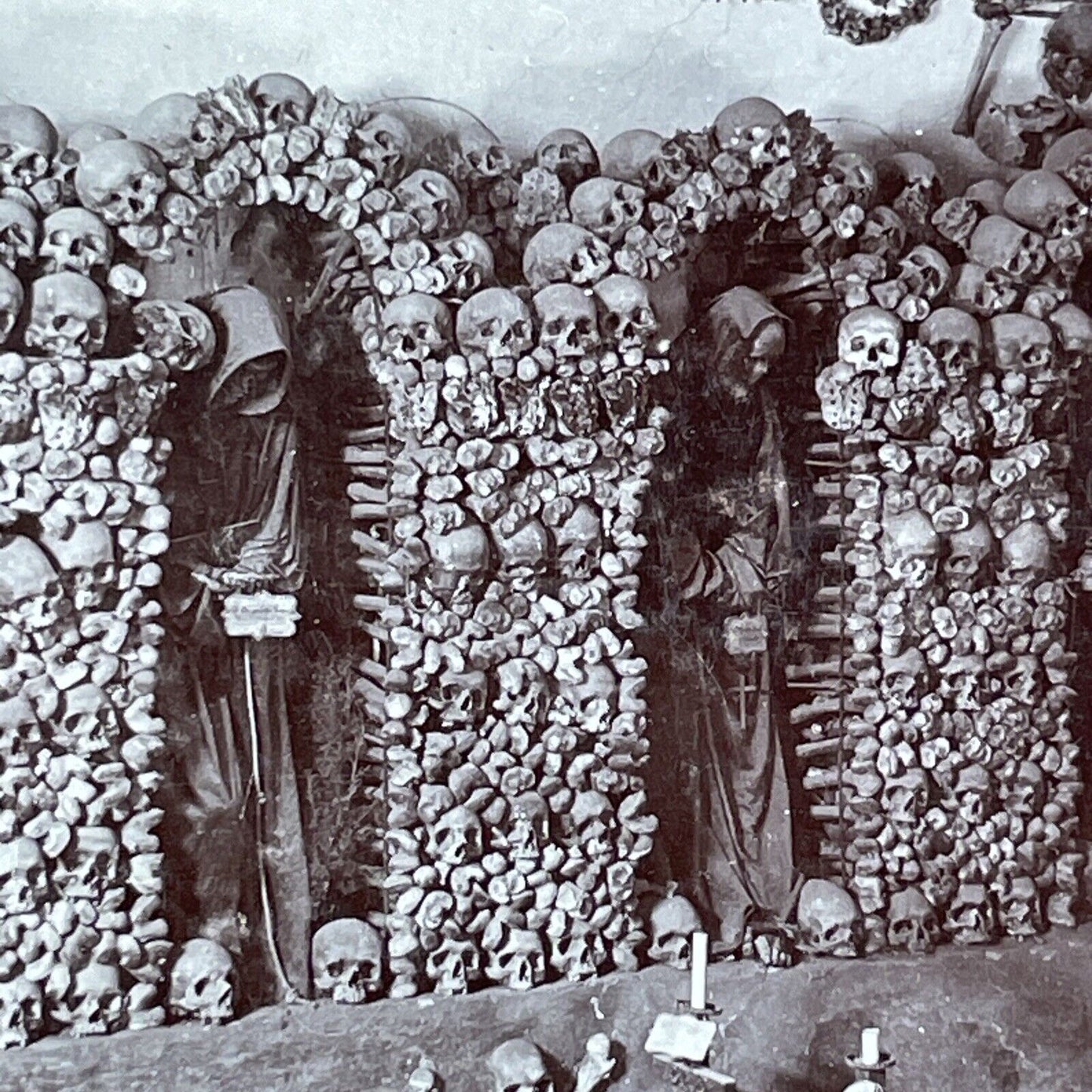 Stacks Of Human Skulls Occult Crypt Stereoview Rome Italy Antique c1900 X3528