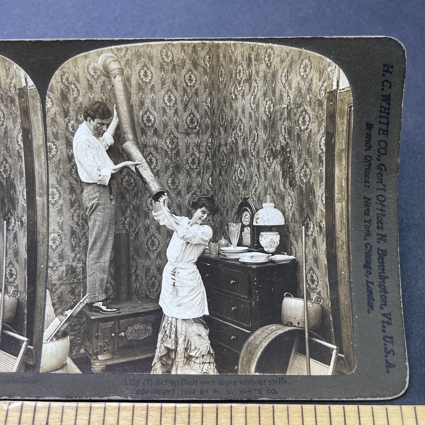 Antique 1902 Man Empties Stove Pipe On Wife Stereoview Photo Card P2704