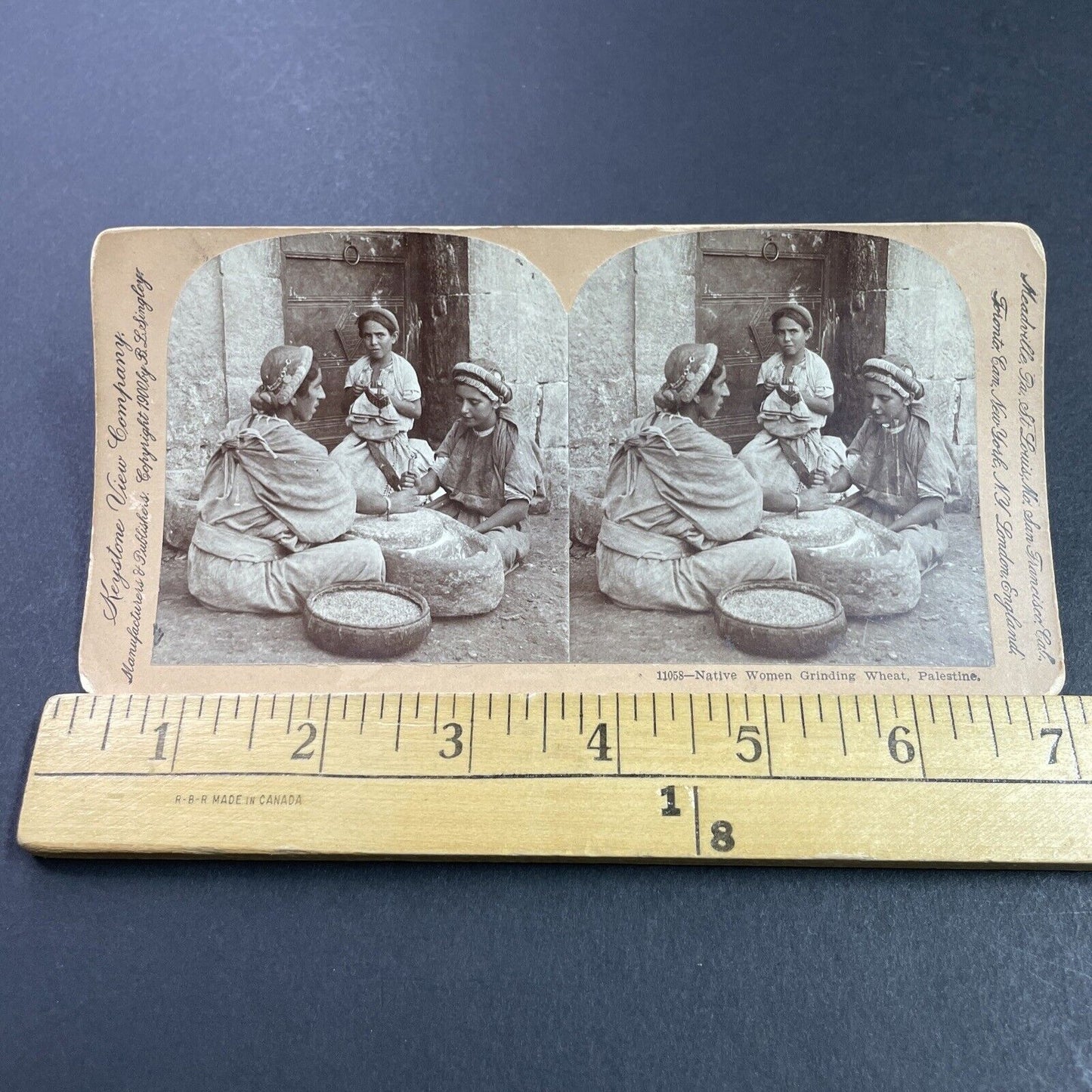 Antique 1900 Muslim Girls Grinding Wheat Palestine Stereoview Photo Card P3875