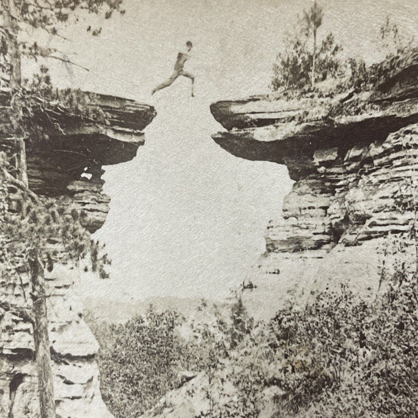 Antique 1895 Daredevil Jumps Canyon Gap Wisconsin Stereoview Photo Card Q2220