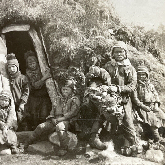 Antique 1910s Lapland Natives In A Grass Hut Norway Stereoview Photo Card P5068