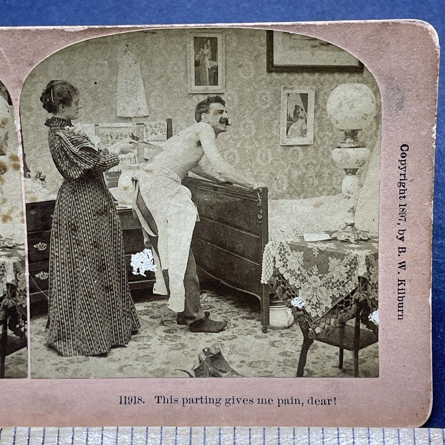 Antique 1897 Woman Waxes Mans Back Hair Stereoview Photo Card P1818