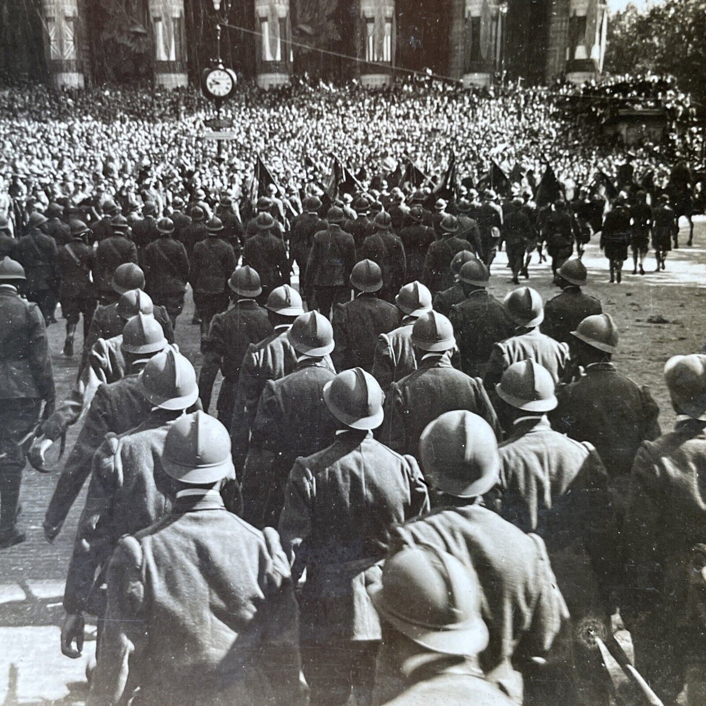 Antique 1918 France World War 1 Victory Parade Stereoview Photo Card P2758