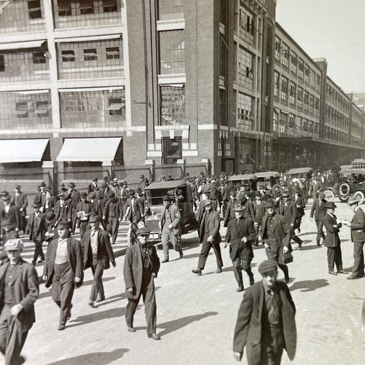 Antique 1920s Ford Motor Company Shift Change Detroit Stereoview Photo Card 3280