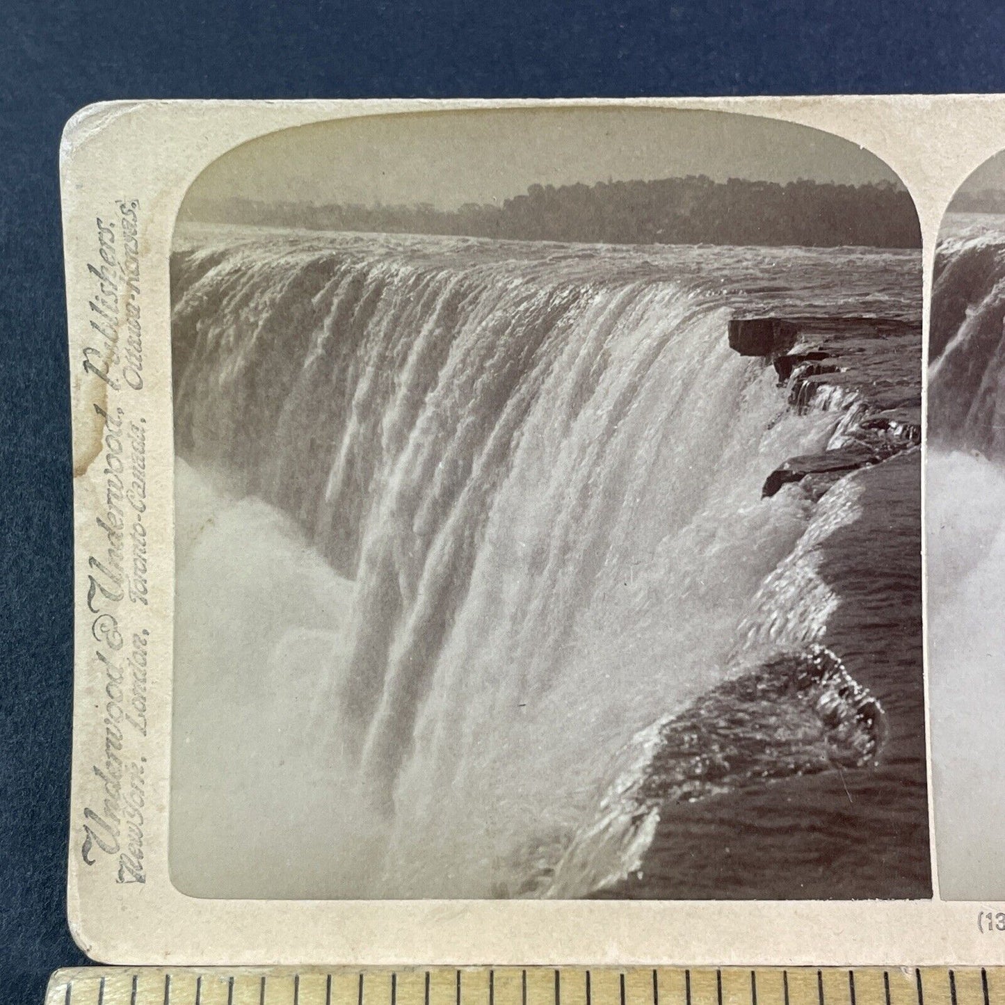 Top Edge of Niagara Falls Waterfall Stereoview Underwood Antique c1902 Y2781