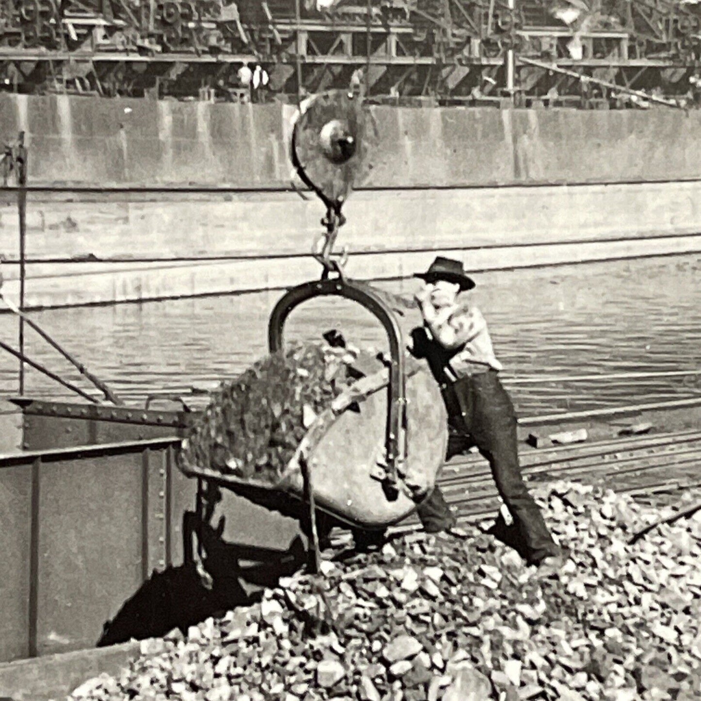 Antique 1920s Rigging And Hoisting Iron Ore Crane Stereoview Photo Card P4825