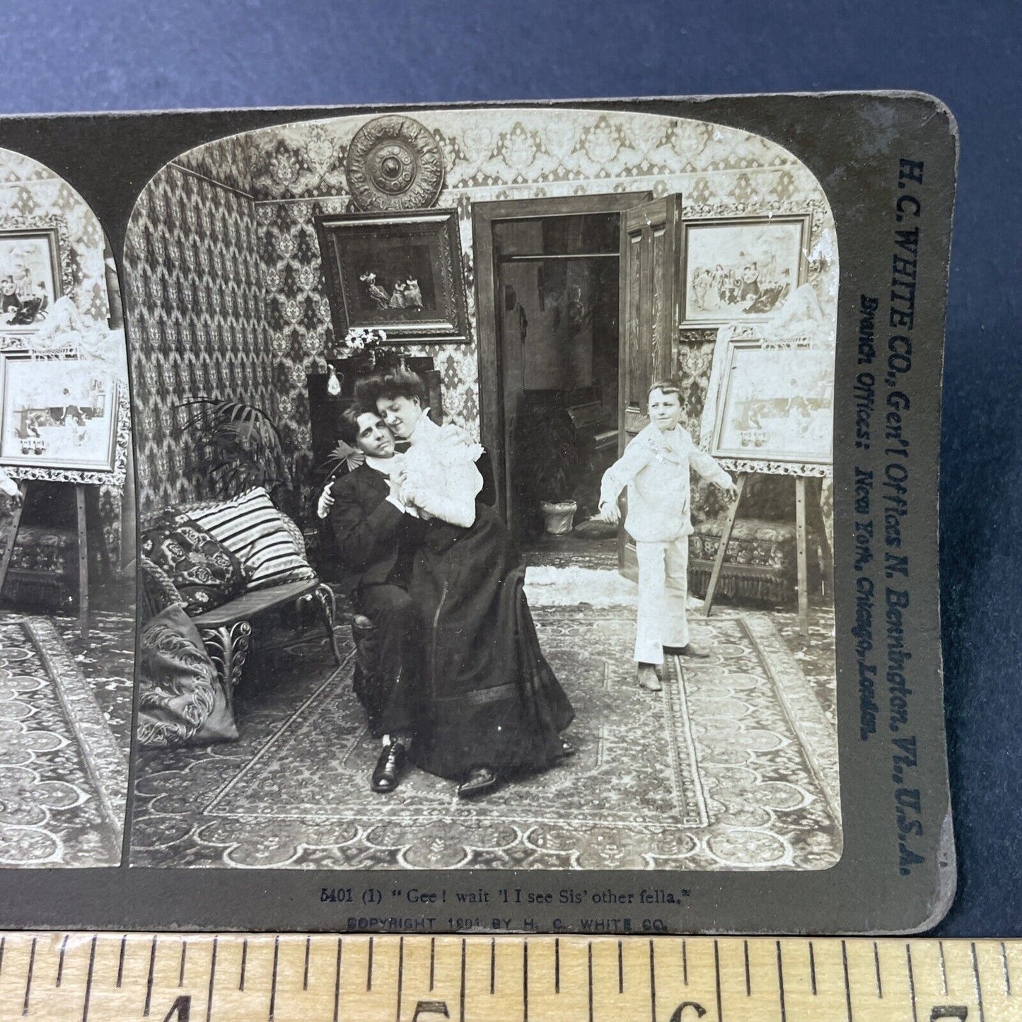 Antique 1901 Man And Woman Caught Cuddling By Boy Stereoview Photo Card P2897