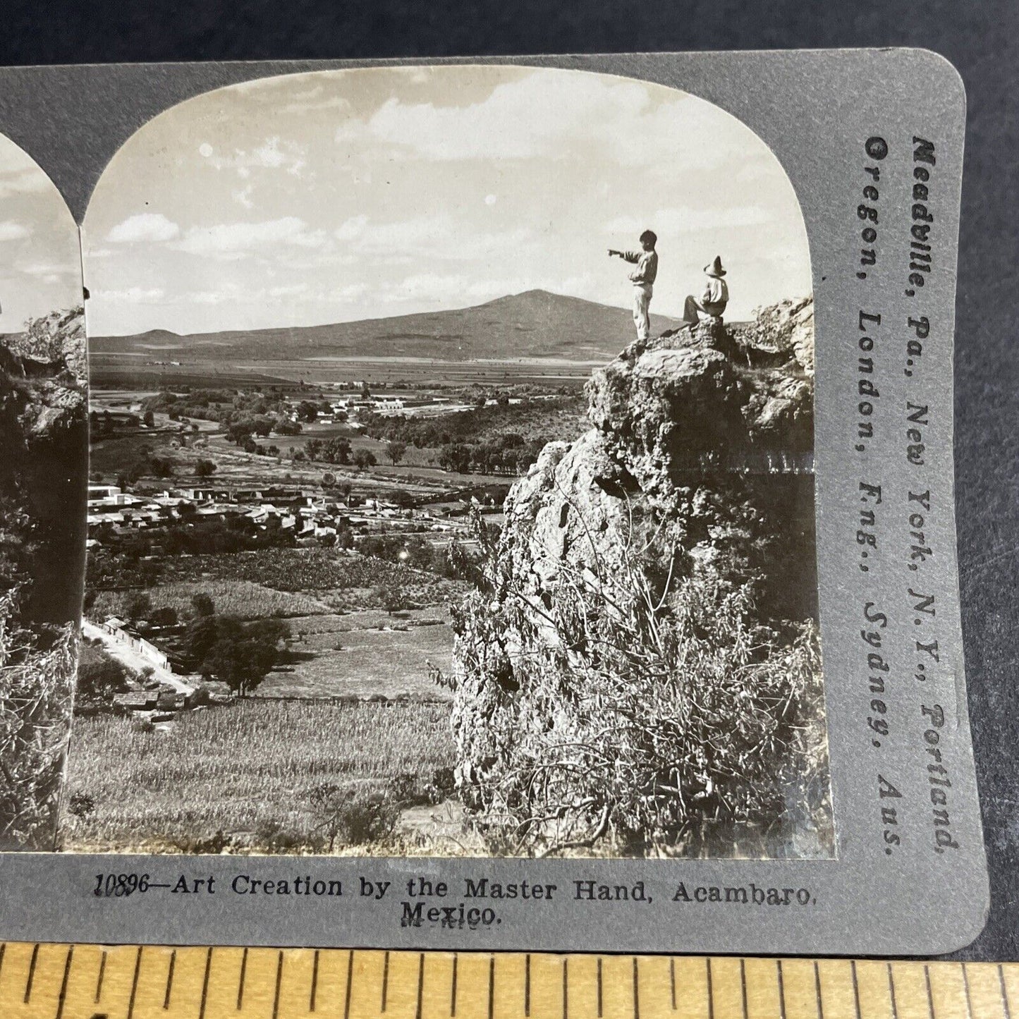 Antique 1900 Boys Stand On Edge Of Cliff In Mexico Stereoview Photo Card P4437