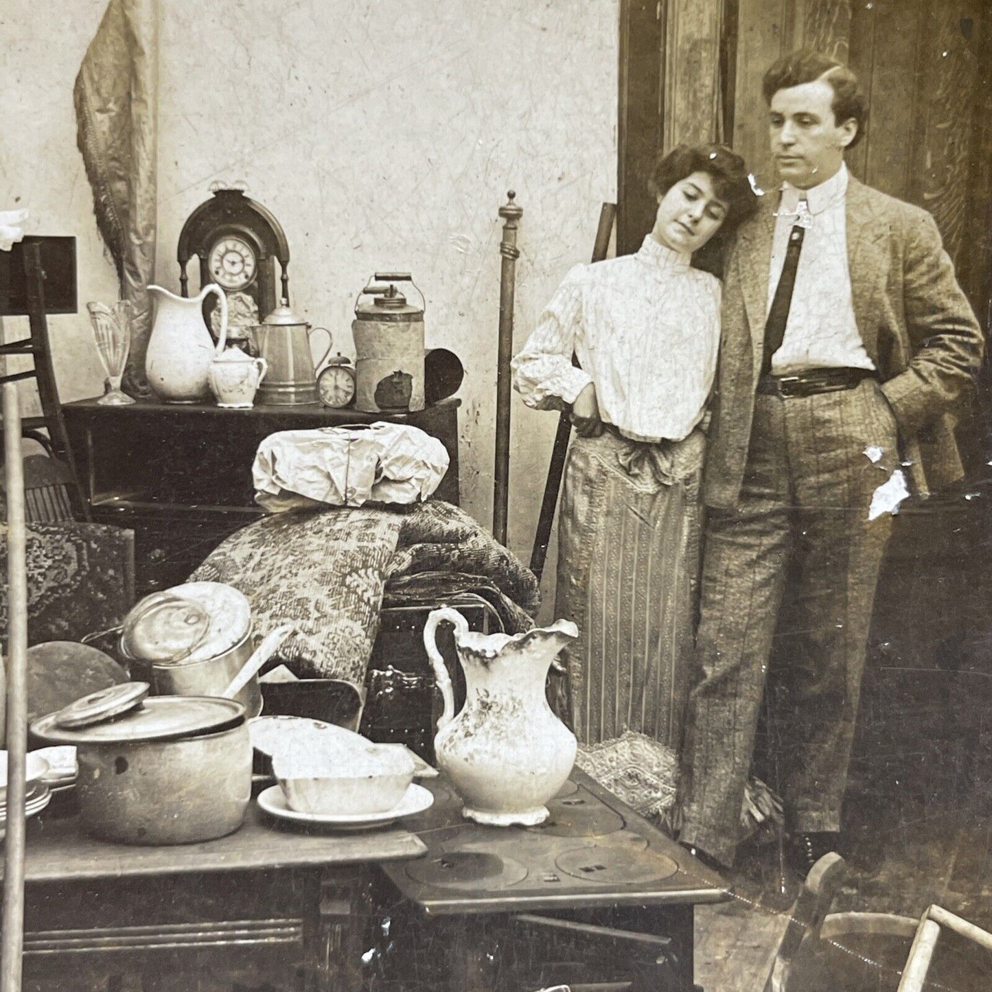 Antique 1903 Couple Looks Over Messy House Stereoview Photo Card P2659