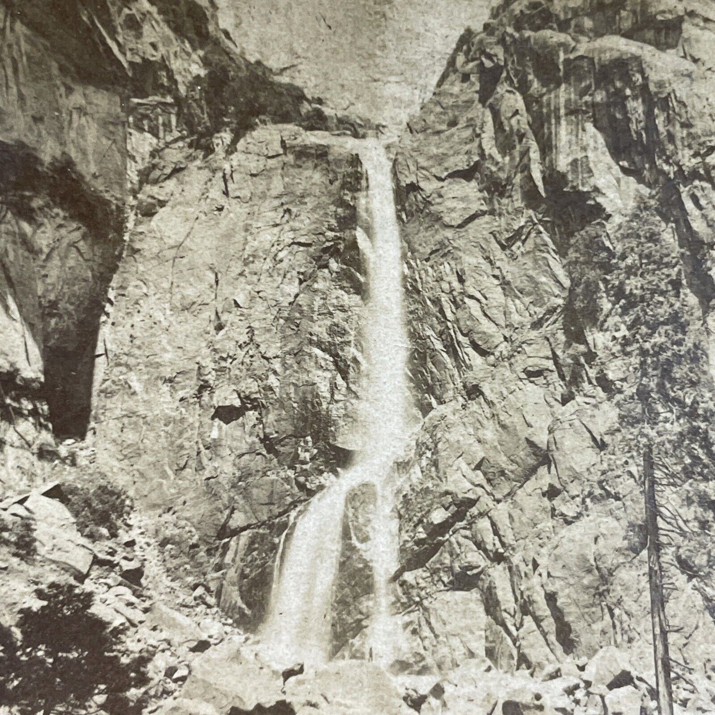 Antique 1880s Yosemite Falls California Stereoview Photo Card P3566