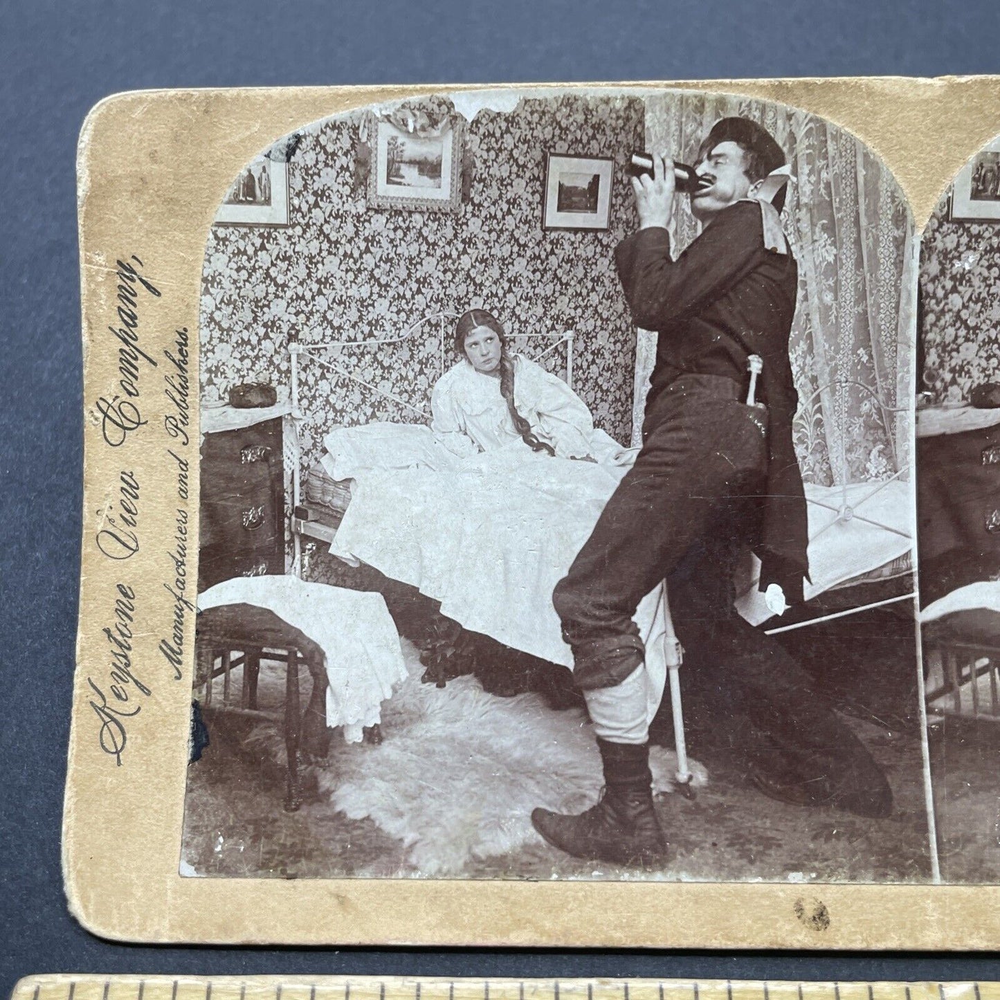 Antique 1899 Man Gets Drunk In Front Of Wife Stereoview Photo Card P2553