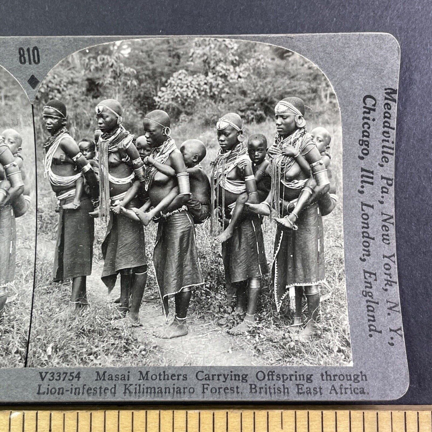 Women in Tanzania Carry Their Children Stereoview Antique c1910s Y1254