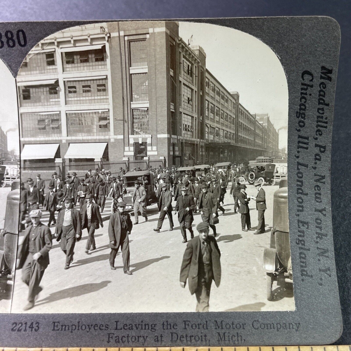 Antique 1920s Ford Motor Company Shift Change Detroit Stereoview Photo Card 3280