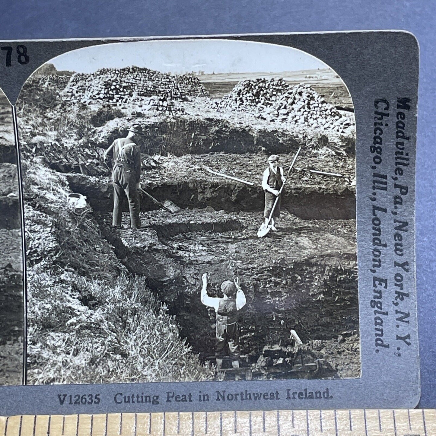 Antique 1920s Peat Farming In Roscommon Ireland Stereoview Photo Card P2015