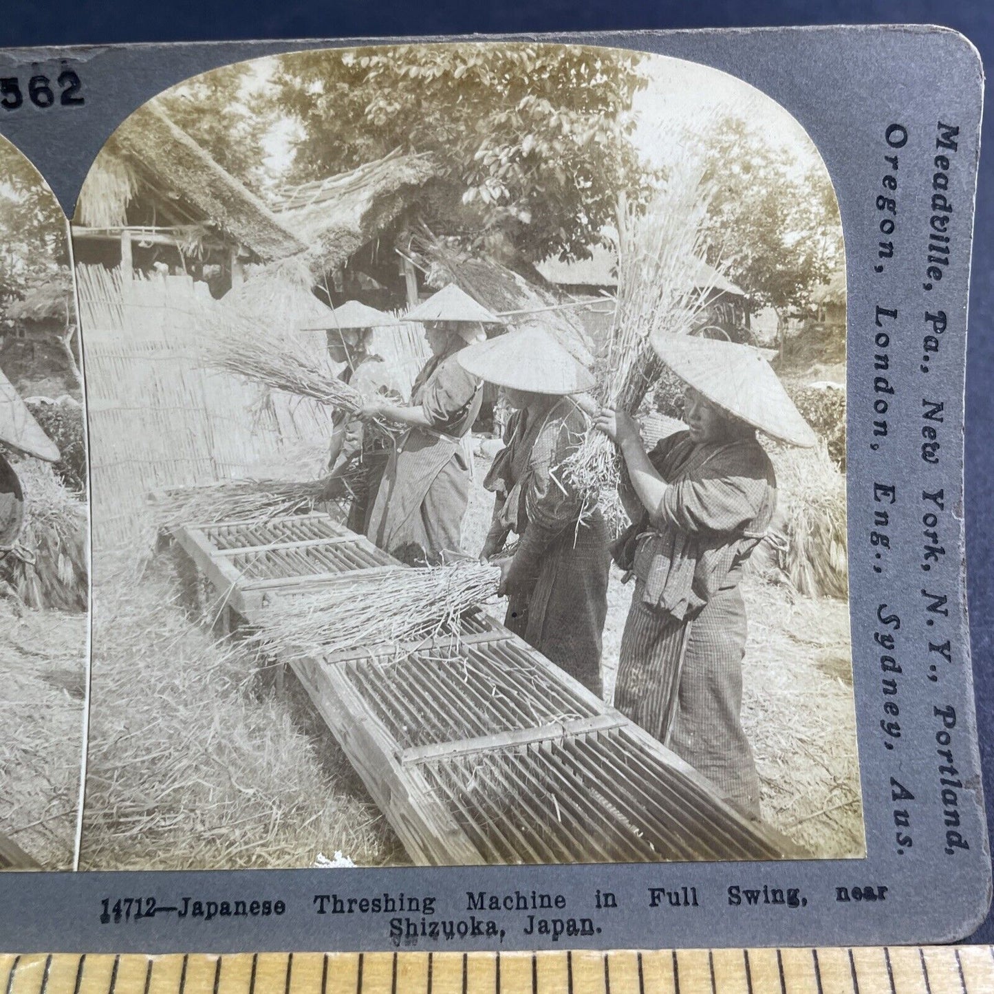 Antique 1904 Farmers Threshing Rice Shizuoka Japan Stereoview Photo Card P2178