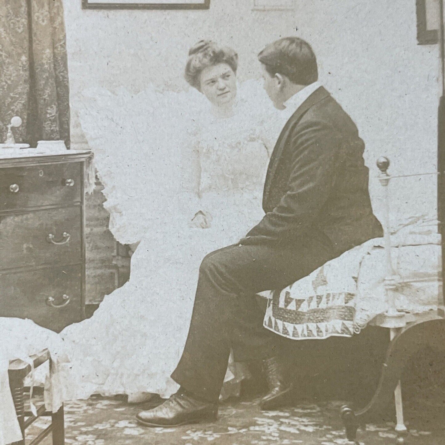 Antique 1900 Man Woman Talk After Getting Married Stereoview Photo Card P3343