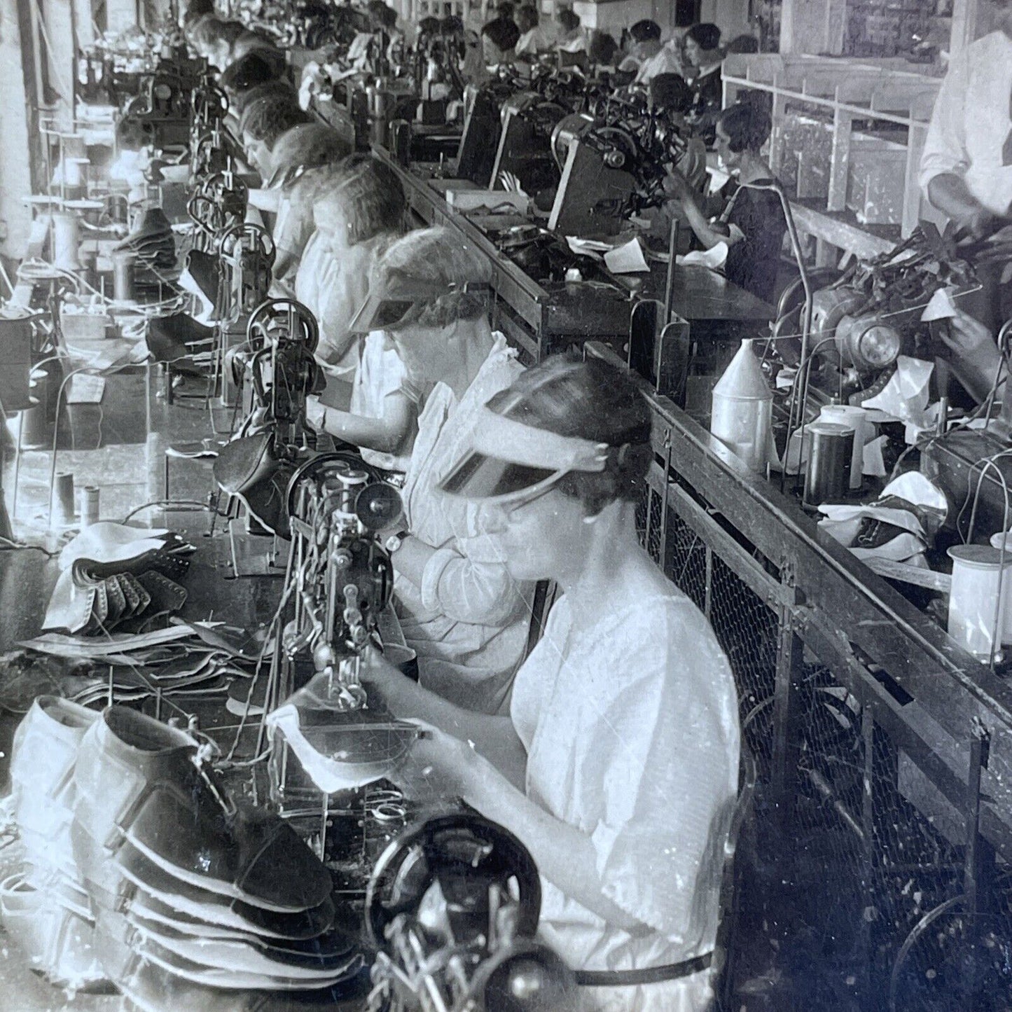 Antique 1920 Nettleton Shoe Factory Syracuse NY Stereoview Photo Card P1904