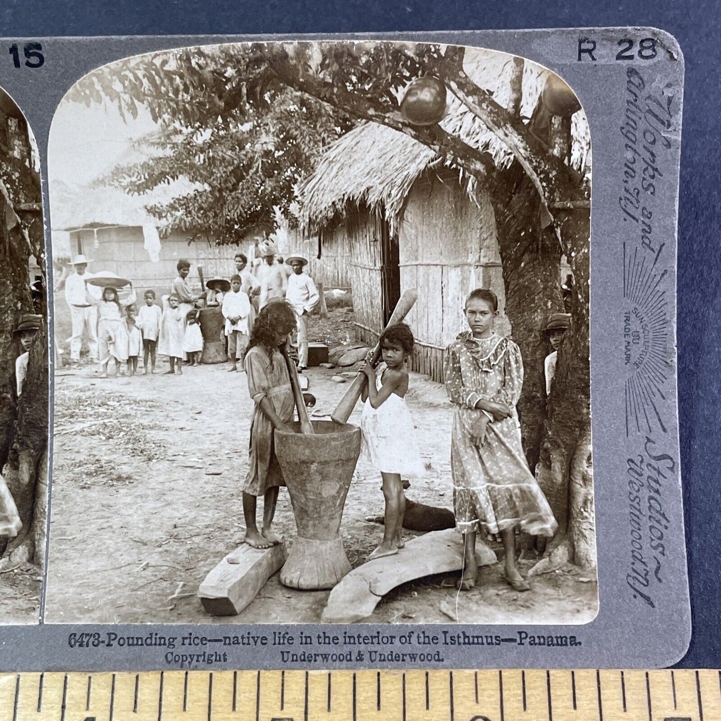 Native Women Grinding Rice in Panama Stereoview Antique c1901 Y2801