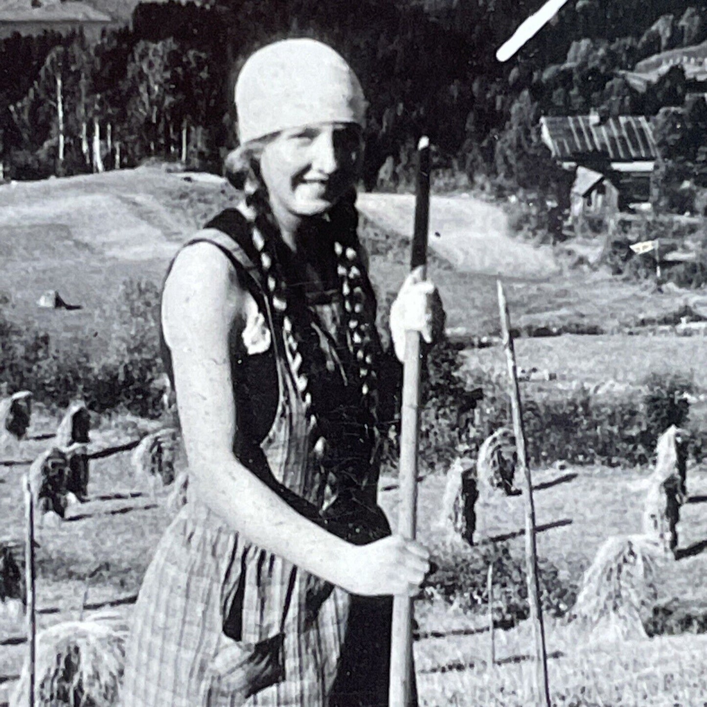 Antique 1920s Traditional Swiss Woman With Braids Stereoview Photo Card P4763