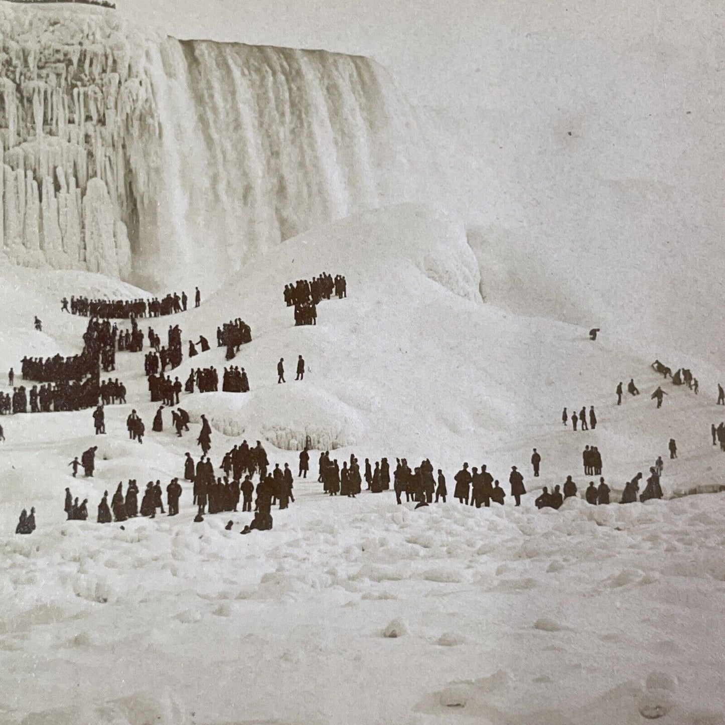 Skiing and Tobogganing Down Niagara Falls Ice Stereoview Antique c1888 X1923