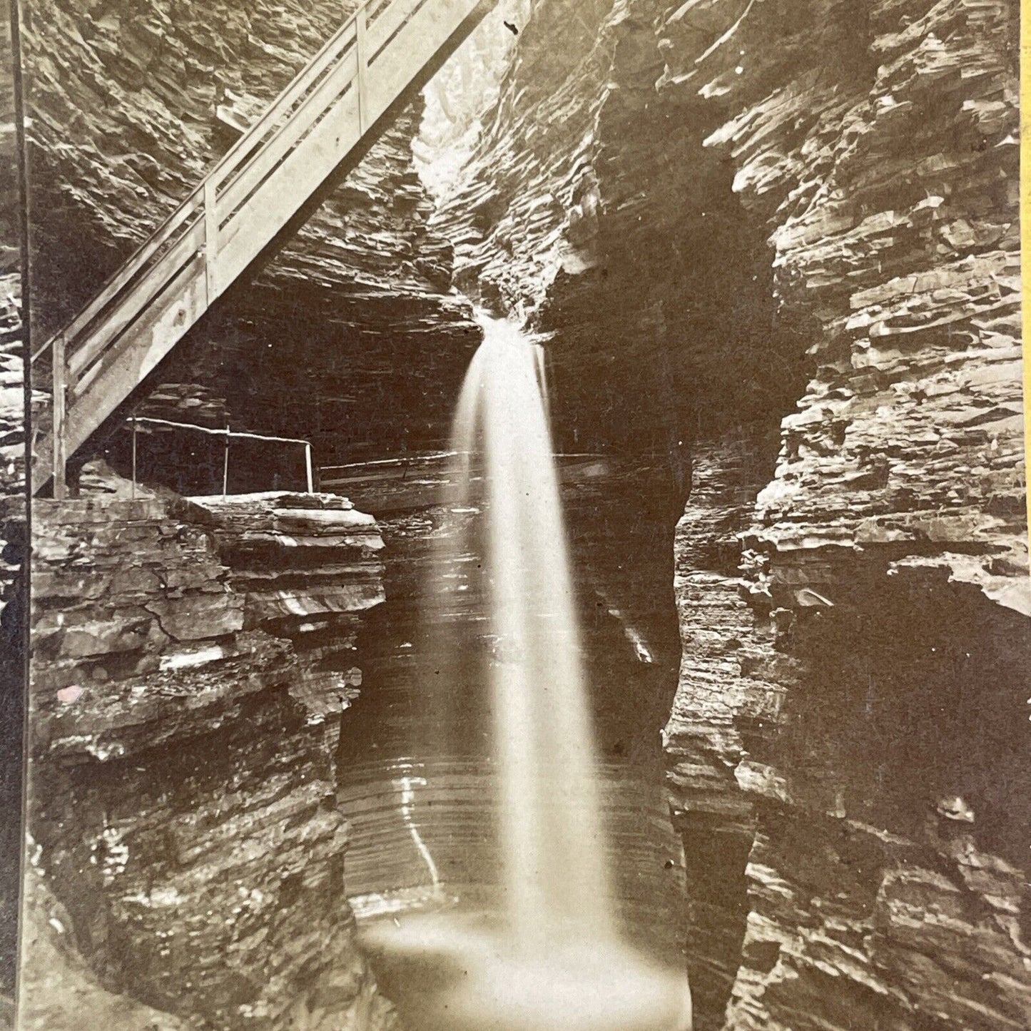 Lehigh Valley Railroad Stereoview Cavern Falls Watkins Glen Antique c1870s Y2167