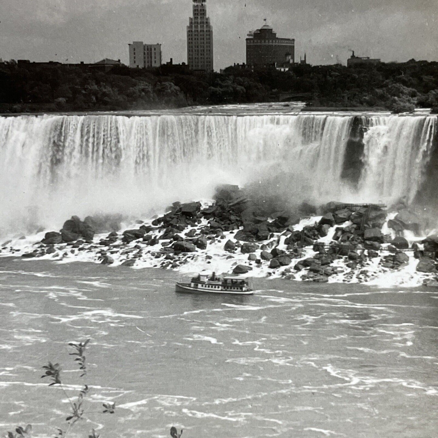 Antique 1930s Maid Of The Mist Boat Niagara Falls Stereoview Photo Card V2641