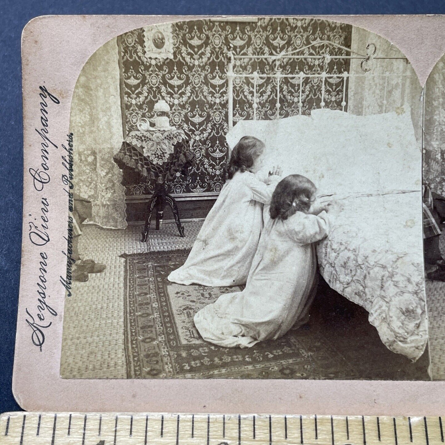 Antique 1899 Girls Say The Lord's Prayer Stereoview Photo Card P2721